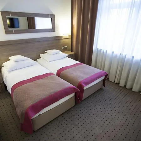 Stary Tartak 4*
